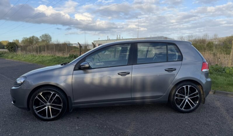 
								2011 VOLKSWAGEN GOLF full									