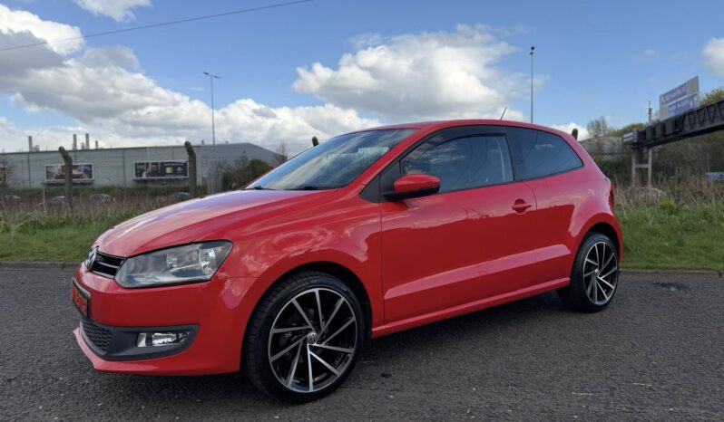 
								2013 VOLKSWAGEN POLO full									