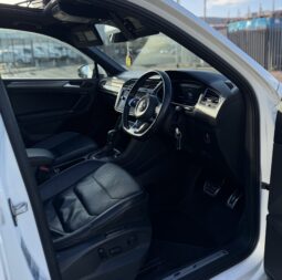 
										2017 Volkswagen Tiguan R-line full									