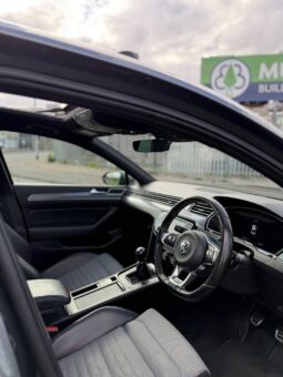 
										2017 VOLKSWAGEN PASSAT R-LINE full									