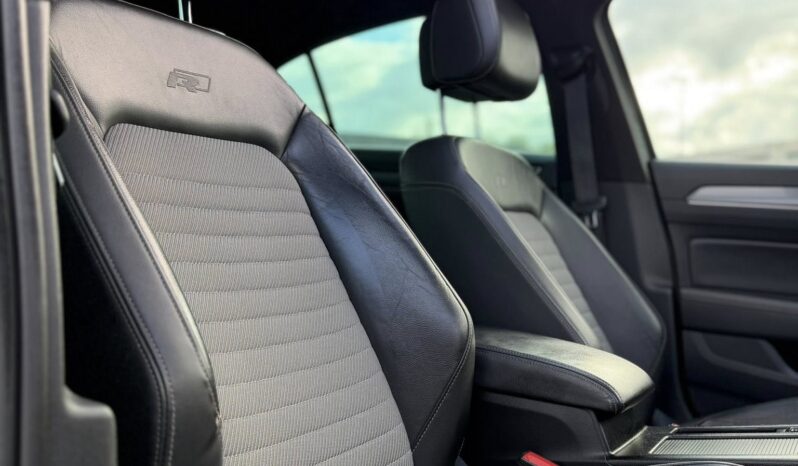 
								2017 VOLKSWAGEN PASSAT R-LINE full									