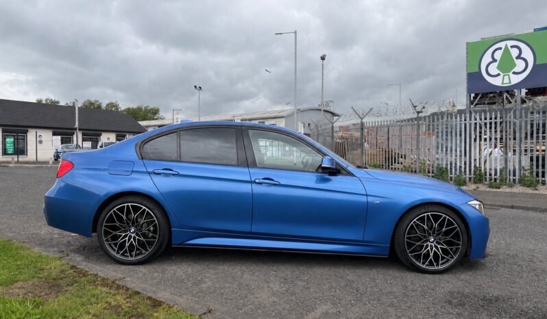 
								2013 BMW 320D X-DRIVE M-SPORT full									