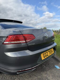 
										2017 VOLKSWAGEN PASSAT R-LINE full									