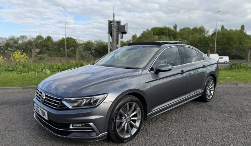
								2017 VOLKSWAGEN PASSAT R-LINE full									