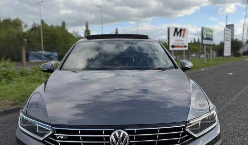 
								2017 VOLKSWAGEN PASSAT R-LINE full									